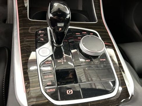 Used 2023 BMW X5 xDrive40i w/ Premium Package AWD/4WD image 10