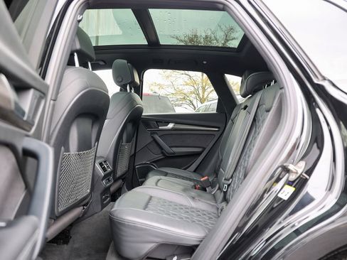 Used 2021 Audi SQ5 Premium Plus w/ Premium Plus Package image 38