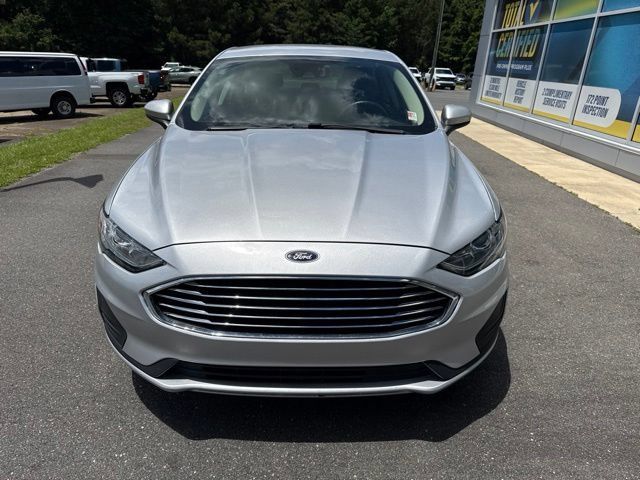 Used 2019 Ford Fusion SE FWD image 2