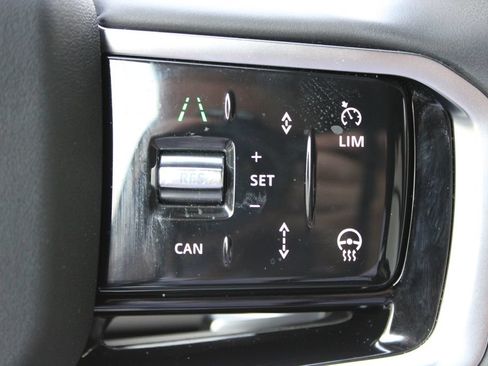 Used 2025 Land Rover Discovery Sport Dynamic SE AWD/4WD image 8