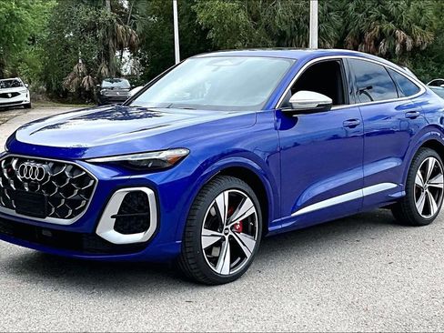 New 2026 Audi SQ5 Premium Plus image 9