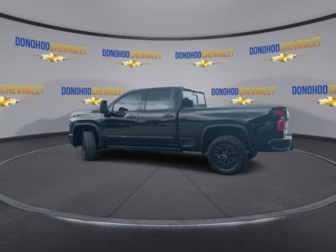 Used 2024 Chevrolet Silverado 2500 High Country w/ High Country Premium Package AWD/4WD image 9