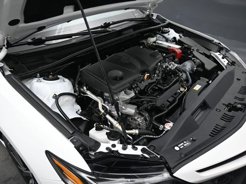 Used 2023 Toyota Camry SE image 47