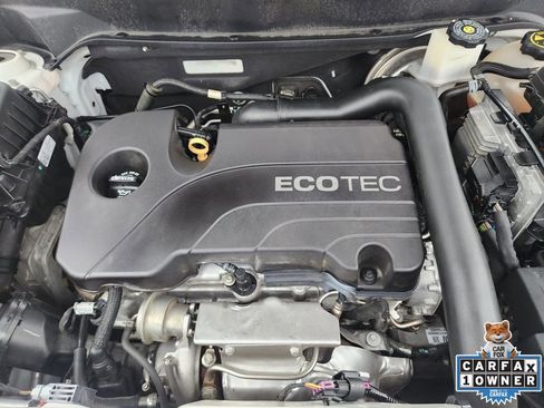 Used 2018 Chevrolet Equinox Premier image 36