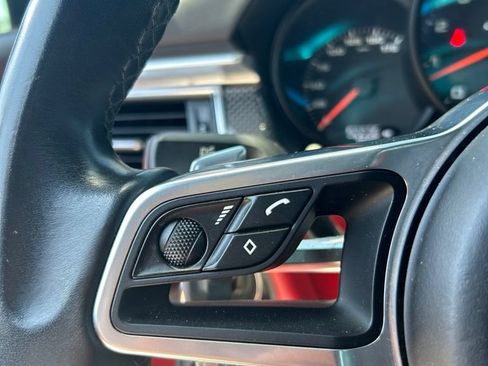 Used 2017 Porsche Macan GTS AWD/4WD image 32