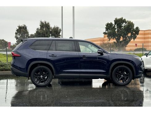 Used 2026 Toyota Grand Highlander Limited image 3