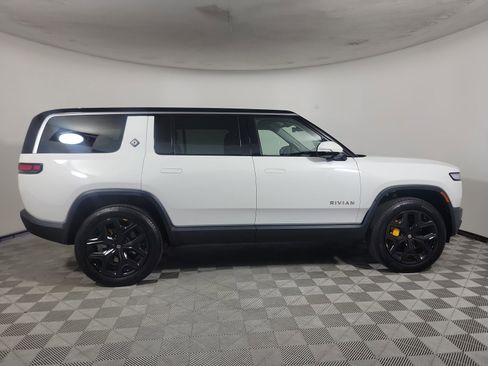 Used 2024 Rivian R1S Adventure AWD/4WD image 7