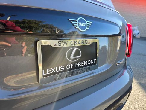 Used 2022 MINI Cooper 2-Door Hardtop image 14