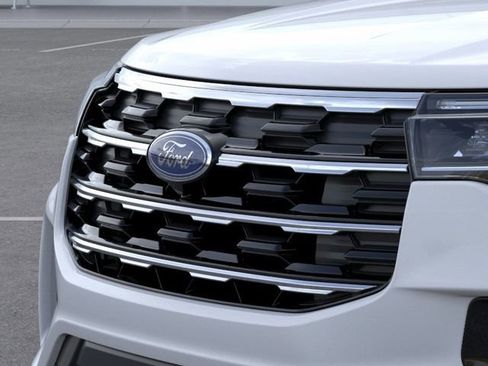 New 2026 Ford Explorer Active w/ Active Comfort Package image 17
