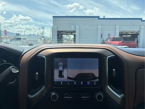 Used 2022 Chevrolet Silverado 3500 High Country w/ Safety Package II AWD/4WD image 30