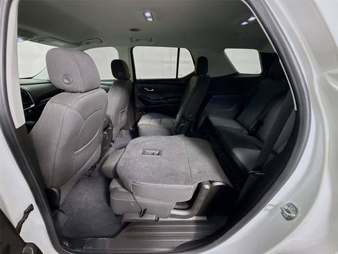 Used 2021 Chevrolet Traverse LT FWD image 4