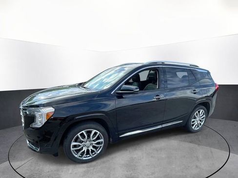 Used 2023 GMC Terrain Denali w/ LPO, 'HIT The Road' Package AWD/4WD image 3