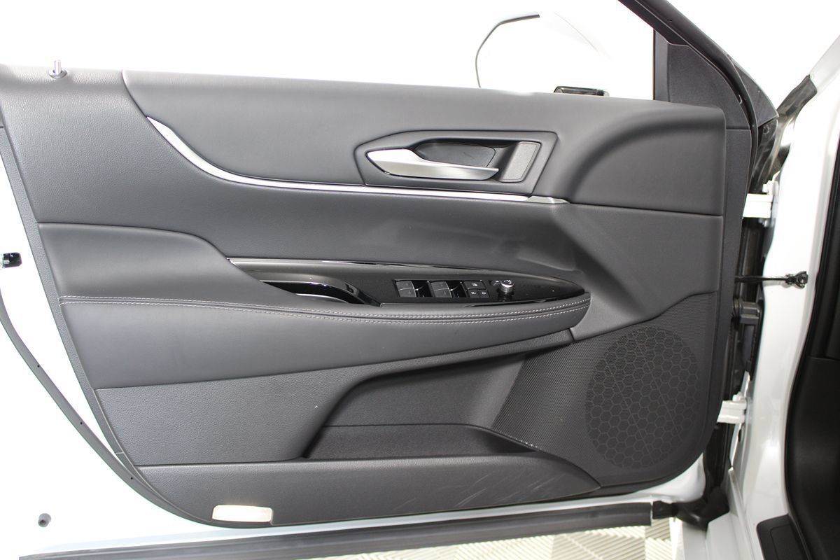 Used 2023 Toyota Mirai w/ Advanced Technology Package RWD image 10