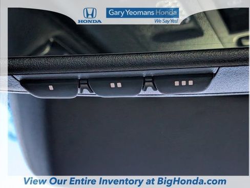 Used 2025 Toyota Camry XSE FWD image 30