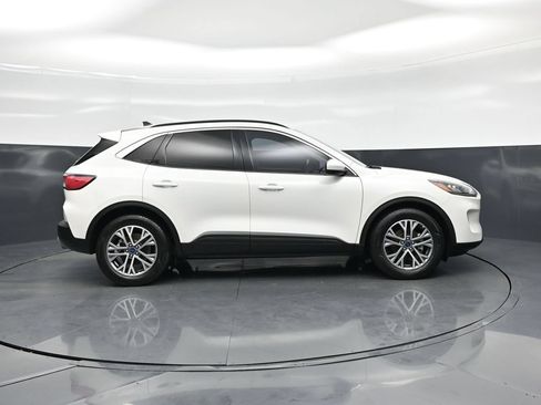 Used 2022 Ford Escape SEL w/ Technology Package FWD image 24