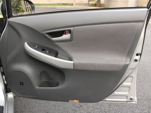 Used 2010 Toyota Prius Three FWD image 26