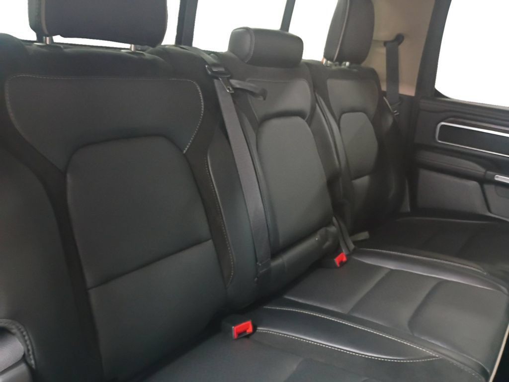 Used 2021 RAM 1500 Laramie w/ Off Road Group AWD/4WD image 18