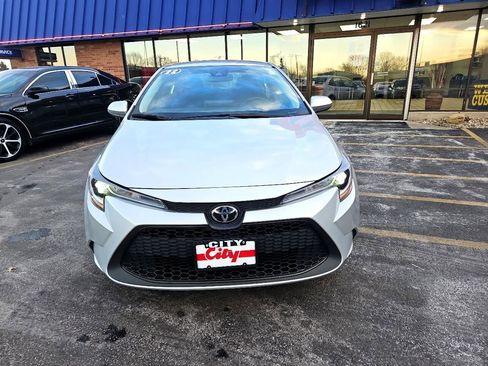 Used 2022 Toyota Corolla LE image 8