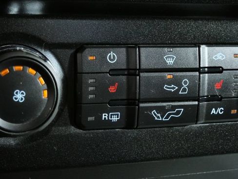 Used 2016 Ford F150 XLT w/ Equipment Group 302A Luxury AWD/4WD image 21