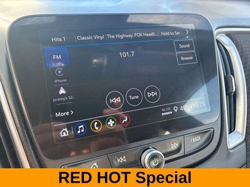 Used 2024 Chevrolet Malibu LT image 21