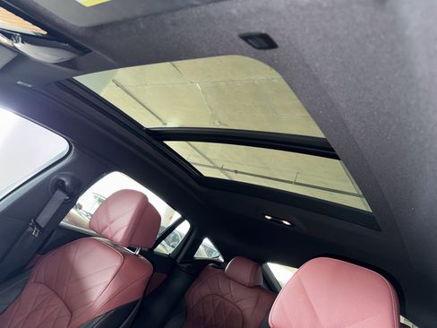 Certified 2025 BMW X6 xDrive40i image 32