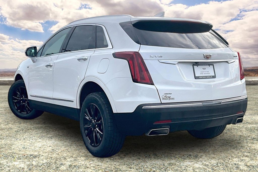 Certified 2024 Cadillac XT5 Luxury w/ LPO, Floor Liner Package AWD/4WD image 4