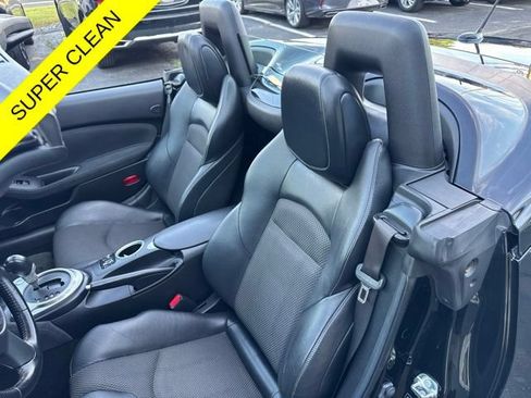 Used 2014 Nissan 370Z Touring RWD image 17