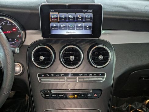 Used 2019 Mercedes-Benz GLC 300 image 14