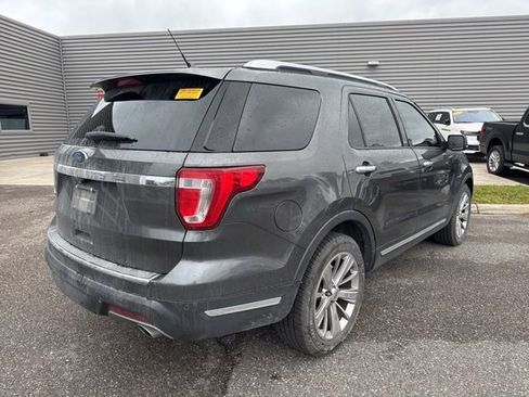 Used 2019 Ford Explorer Limited w/ Class III Trailer Tow Package image 5