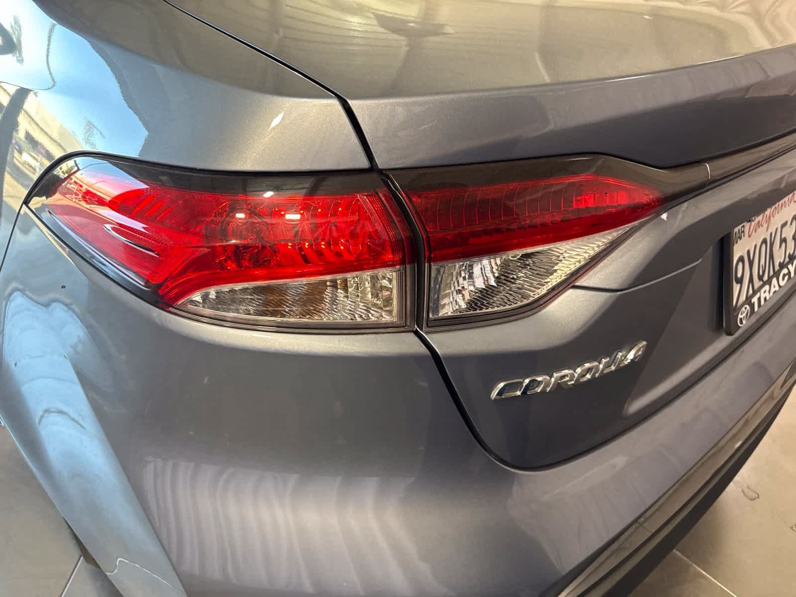Used 2025 Toyota Corolla LE FWD image 12