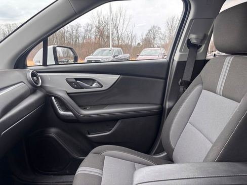 Used 2023 Chevrolet Blazer LT image 11