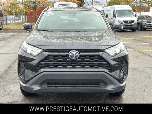 Used 2024 Toyota RAV4 XLE image 8