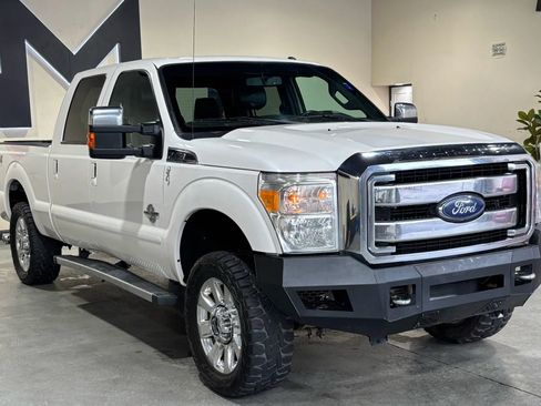 Used 2016 Ford F250 Lariat w/ Lariat Ultimate Package AWD/4WD image 3
