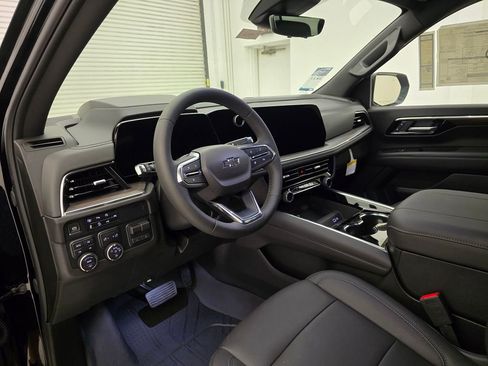 New 2025 Chevrolet Suburban Z71 w/ Z71 Off-Road Package image 6