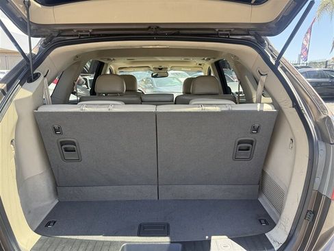 Used 2012 Hyundai Veracruz Limited w/ Navigation Pkg FWD image 8