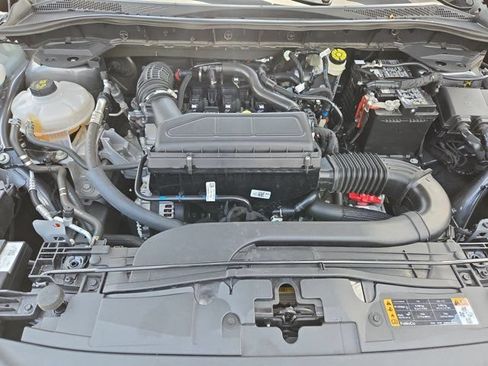 Used 2025 Ford Escape ST-Line AWD/4WD image 34