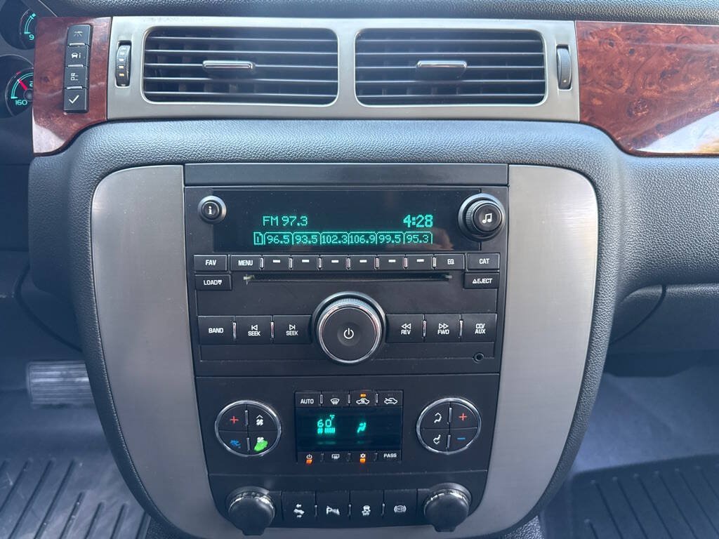 Used 2013 GMC Sierra 2500 SLT w/ SLT Convenience Package AWD/4WD image 19