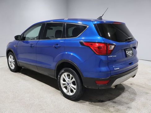Used 2019 Ford Escape SE image 4