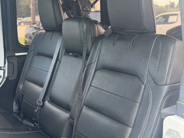 Used 2019 Jeep Wrangler Unlimited Sahara AWD/4WD image 25
