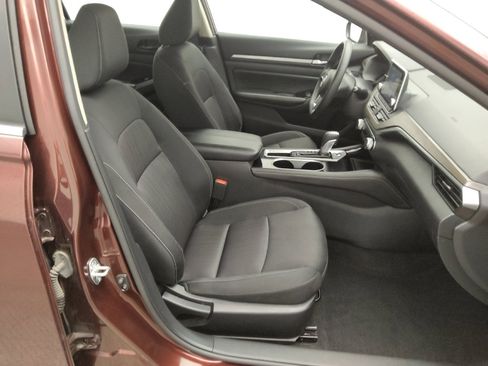 Used 2023 Nissan Altima 2.5 SV image 21