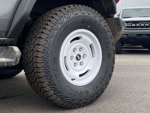 New 2026 Ford Bronco Heritage Edition AWD/4WD image 9