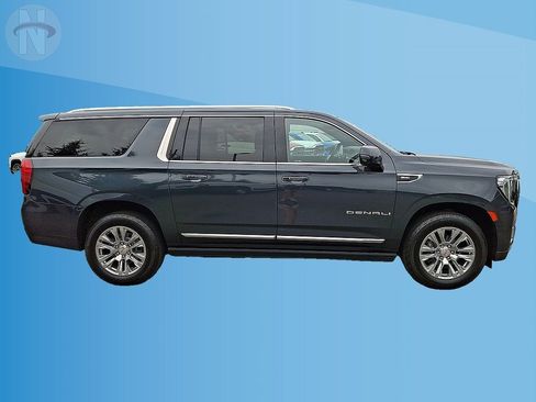 Used 2022 GMC Yukon XL Denali AWD/4WD image 26