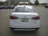 Used 2022 Nissan Versa SV image 6