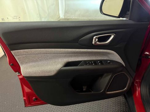 Certified 2023 Jeep Compass Latitude image 20