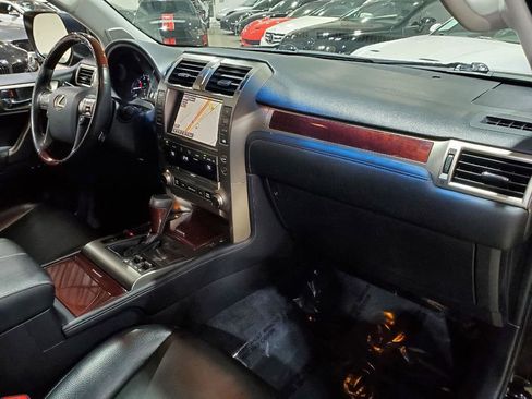 Used 2014 Lexus GX 460 image 15