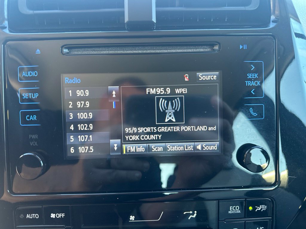 Used 2018 Toyota Prius Two w/ Prius Two Safety Plus Package FWD image 23