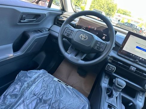 New 2026 Toyota RAV4 LE AWD/4WD image 17