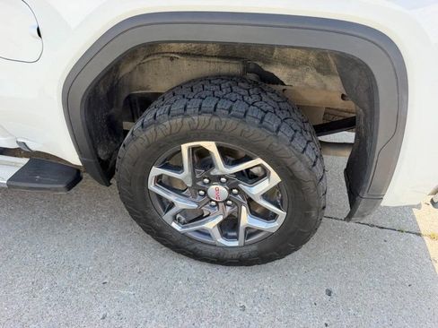 Used 2025 GMC Sierra 1500 SLT w/ SLT Premium Plus Package AWD/4WD image 6