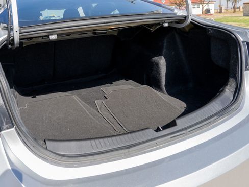 Used 2021 Chevrolet Malibu LS FWD image 8