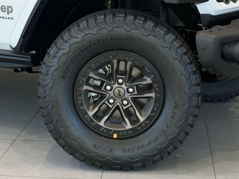 New 2025 Jeep Wrangler Unlimited Rubicon 392 image 7
